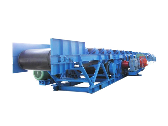 Bulk material belt conveyor